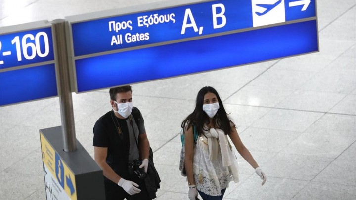 Κορωνοϊός: Σύγχυση με την κατάργηση της μάσκας στα αεροπλάνα από σήμερα – Τι ισχύει για την Ελλάδα